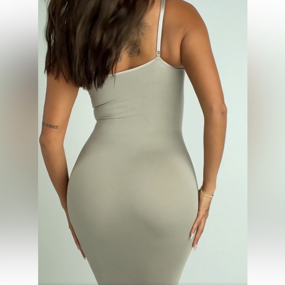 Fabletics+Yitty Smooth Shaping Maxi Dress/Slip | New | Smoke Show Nude | M - Picture 7 of 14